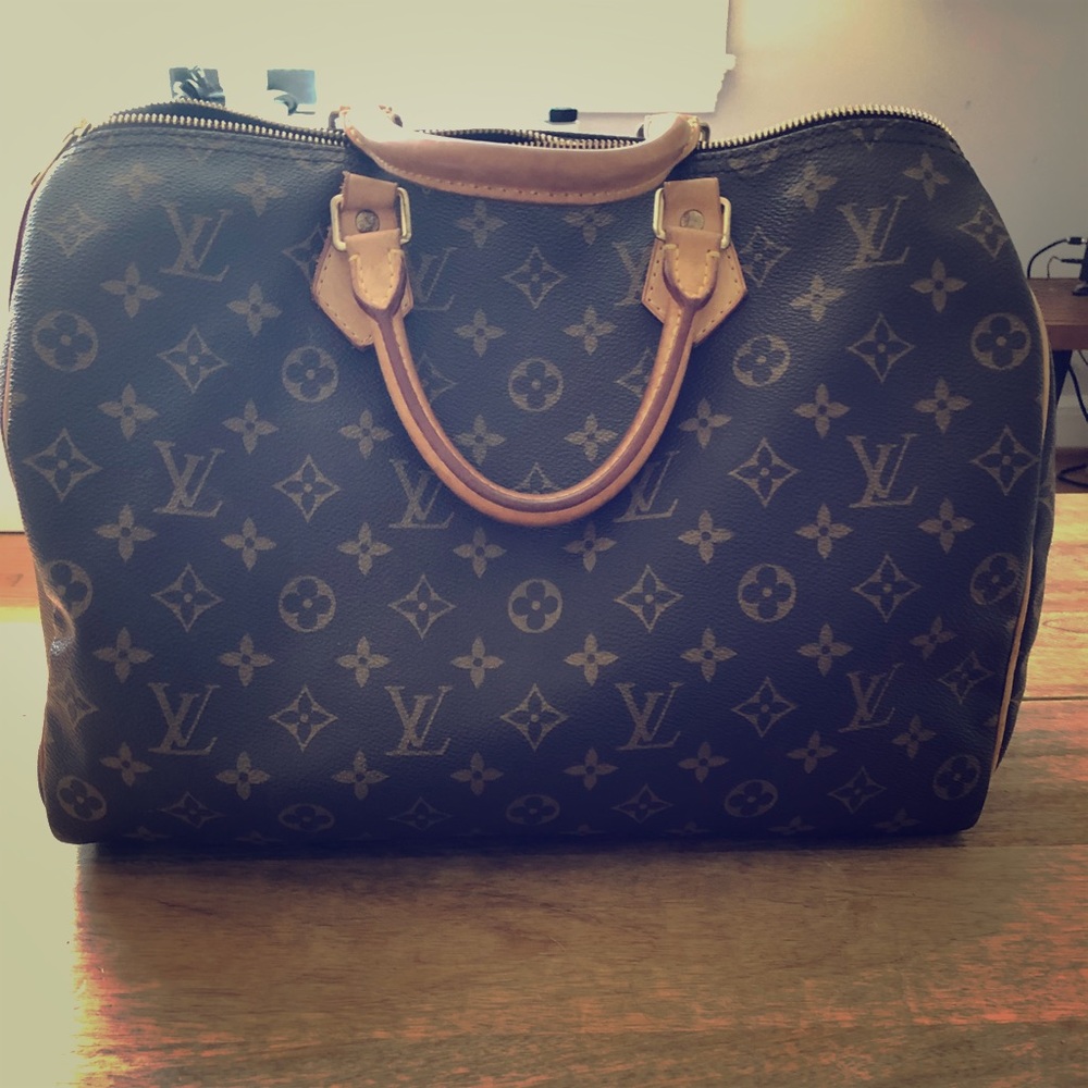 Classic Louis Vuitton speedy 40